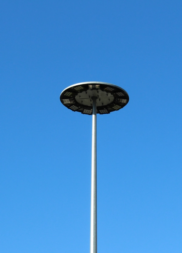 Cappelli decorativi di ogni taglia